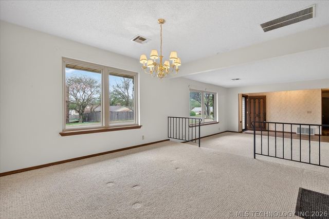 2918 Longridge Lane, Bartlesville, OK 74006