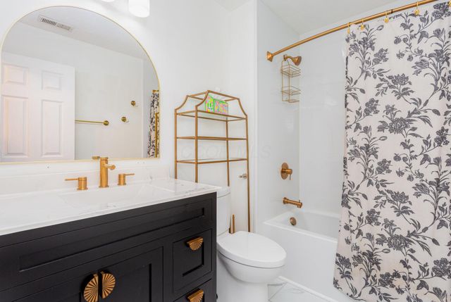 636 Grove Circle, 1803 1803, Columbus, OH 43230