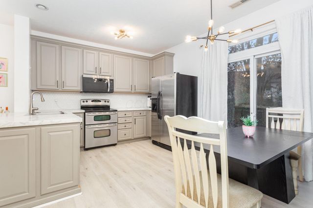 636 Grove Circle, 1803 1803, Columbus, OH 43230