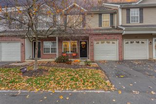 636 Grove Circle, 1803 1803, Columbus, OH 43230