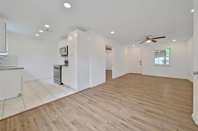 7346 Calais Road, Houston, TX 77033