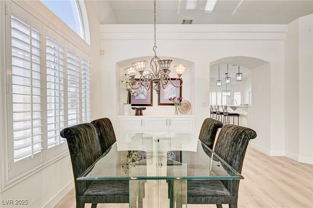 9178 Valley Spring Court, Las Vegas, NV 89147