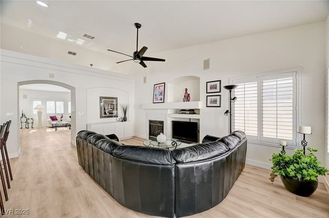 9178 Valley Spring Court, Las Vegas, NV 89147