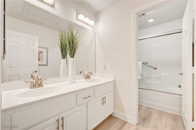 9178 Valley Spring Court, Las Vegas, NV 89147