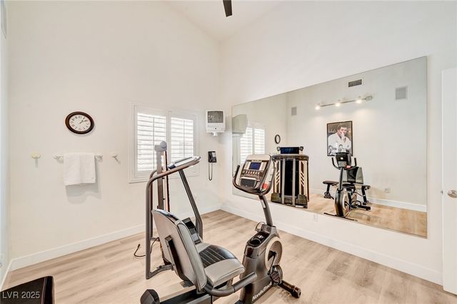 9178 Valley Spring Court, Las Vegas, NV 89147