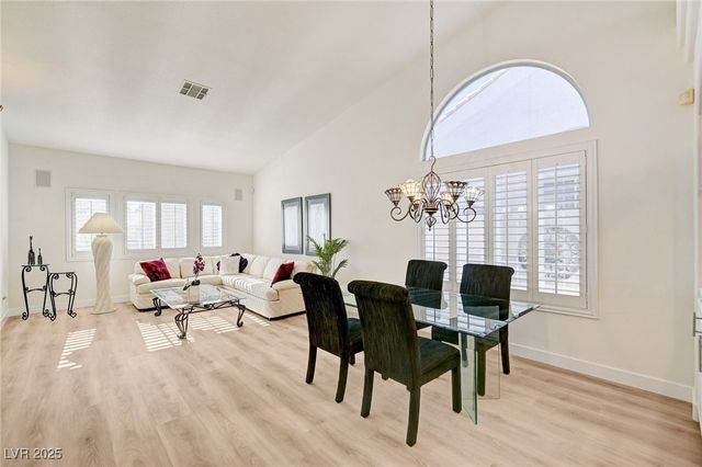 9178 Valley Spring Court, Las Vegas, NV 89147