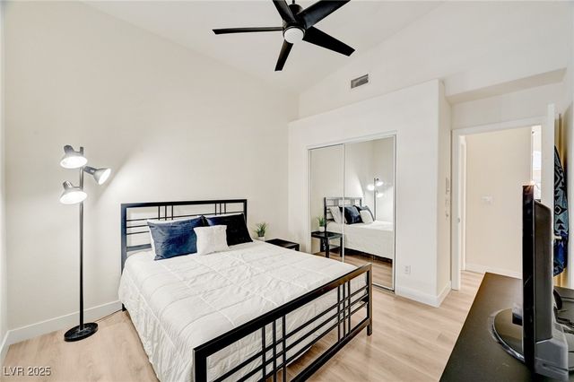 9178 Valley Spring Court, Las Vegas, NV 89147