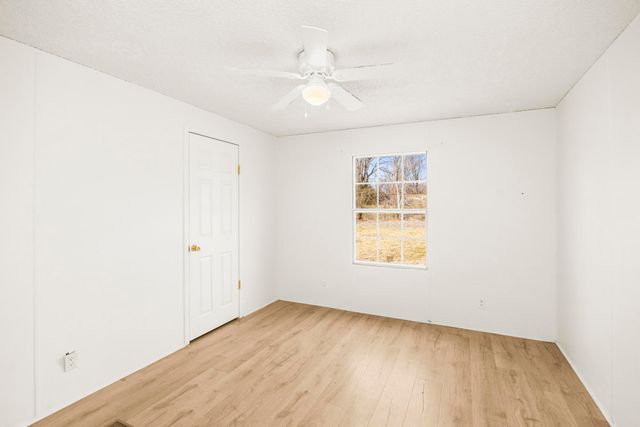 10940 Old Highway 52, Westmoreland, TN 37186