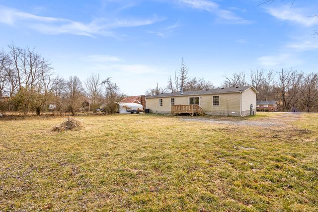 10940 Old Highway 52, Westmoreland, TN 37186