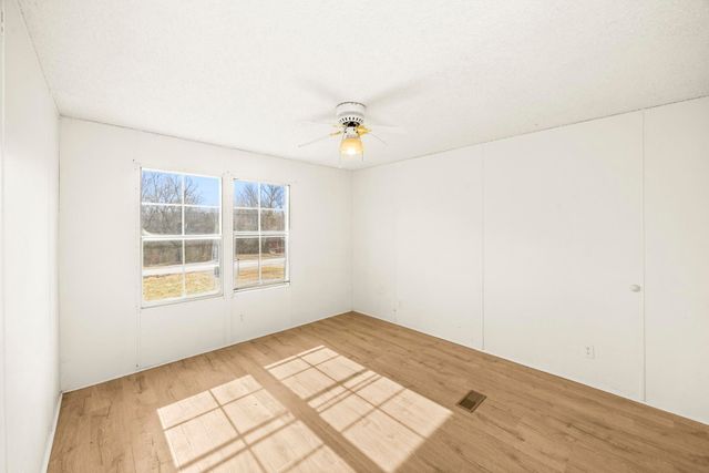 10940 Old Highway 52, Westmoreland, TN 37186