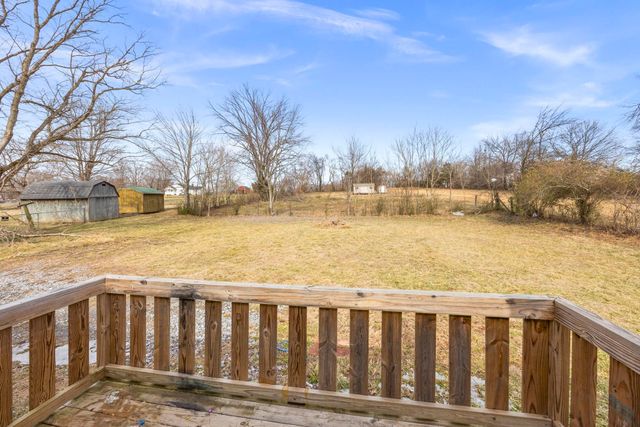 10940 Old Highway 52, Westmoreland, TN 37186