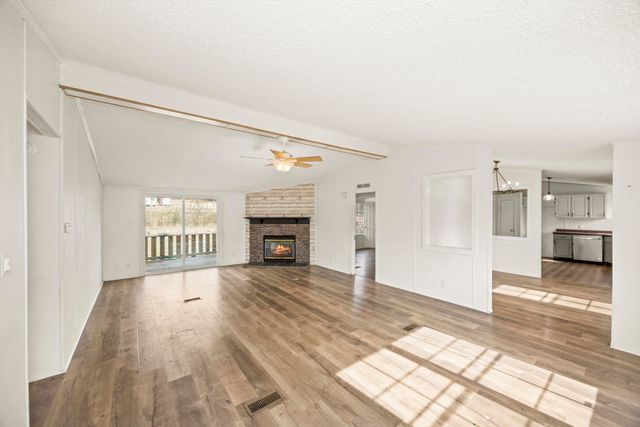 10940 Old Highway 52, Westmoreland, TN 37186