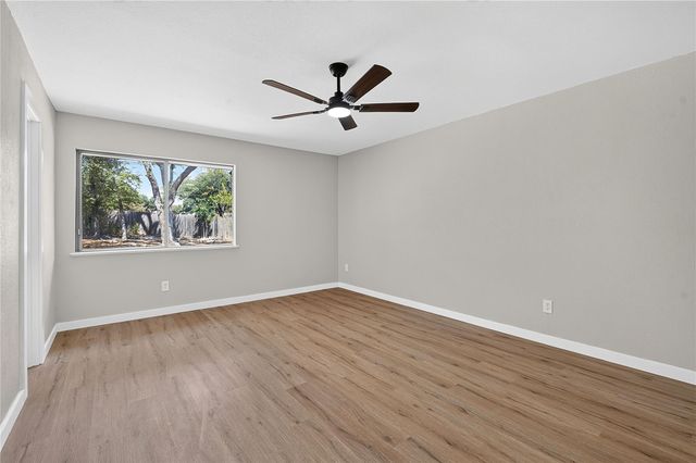 11202 Balcones Woods CV, Austin, TX 78759