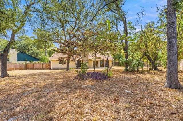 11202 Balcones Woods CV, Austin, TX 78759