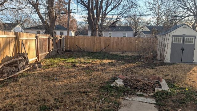 2434 S Ellis Ave, Wichita, KS 67216