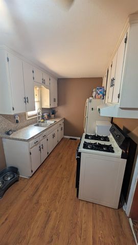 2434 S Ellis Ave, Wichita, KS 67216