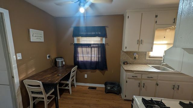 2434 S Ellis Ave, Wichita, KS 67216