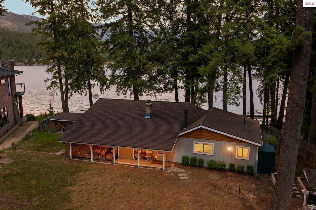 2255 Gypsy Bay Rd, Sagle, ID 83860 photo 6