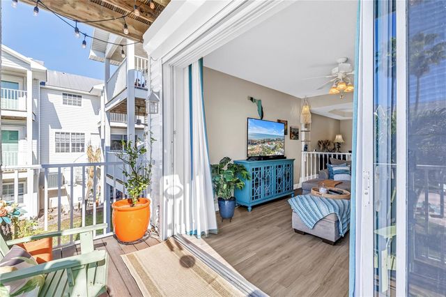 103 BATH CLUB CONCOURSE, North Redington Beach, FL 33708