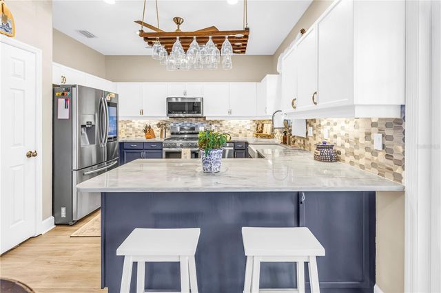 103 BATH CLUB CONCOURSE, North Redington Beach, FL 33708