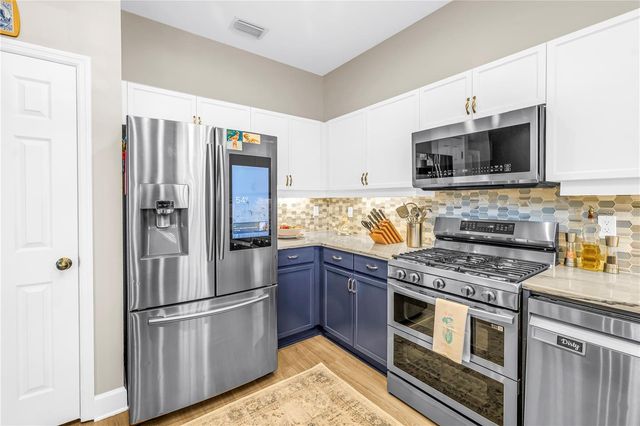 103 BATH CLUB CONCOURSE, North Redington Beach, FL 33708