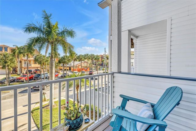 103 BATH CLUB CONCOURSE, North Redington Beach, FL 33708