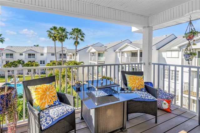 103 BATH CLUB CONCOURSE, North Redington Beach, FL 33708