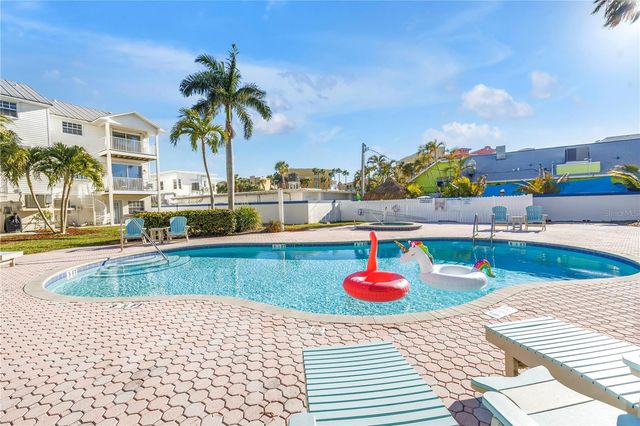 103 BATH CLUB CONCOURSE, North Redington Beach, FL 33708