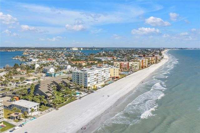 103 BATH CLUB CONCOURSE, North Redington Beach, FL 33708