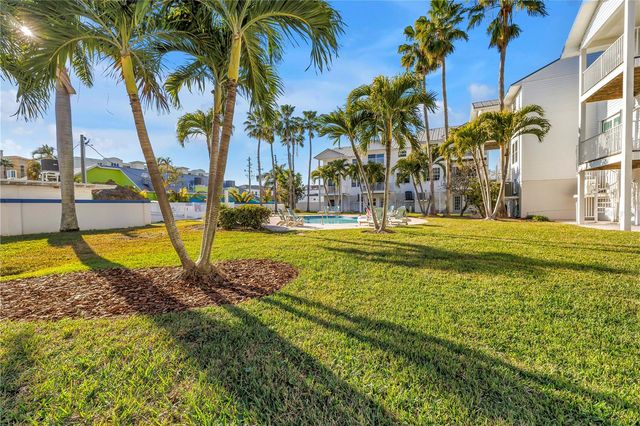 103 BATH CLUB CONCOURSE, North Redington Beach, FL 33708