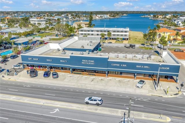 103 BATH CLUB CONCOURSE, North Redington Beach, FL 33708