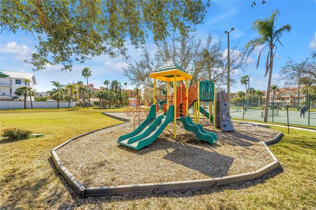 103 BATH CLUB CONCOURSE, North Redington Beach, FL 33708