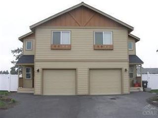 2750 SW Juniper Avenue, Redmond, OR 97756