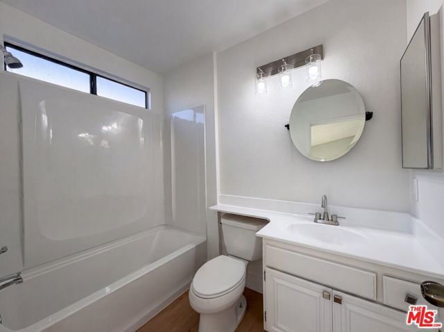 2553 E Avenue J4, Lancaster, CA 93535