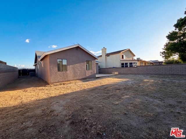 2553 E Avenue J4, Lancaster, CA 93535