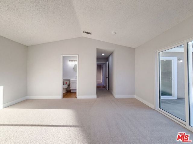 2553 E Avenue J4, Lancaster, CA 93535