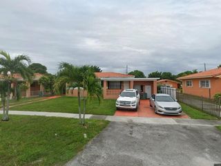 300 E 37th St, Hialeah, FL 33013