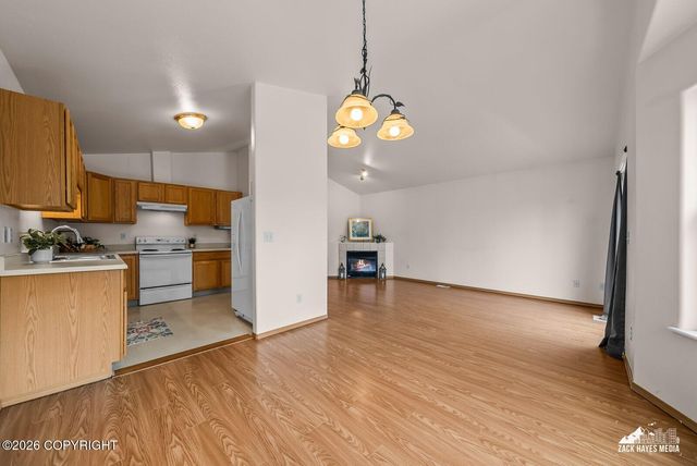 2113 W 47th Avenue, Anchorage, AK 99517