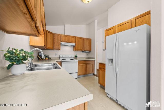 2113 W 47th Avenue, Anchorage, AK 99517