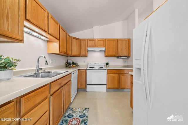 2113 W 47th Avenue, Anchorage, AK 99517