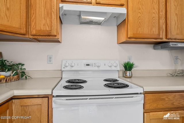 2113 W 47th Avenue, Anchorage, AK 99517