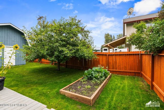 2113 W 47th Avenue, Anchorage, AK 99517