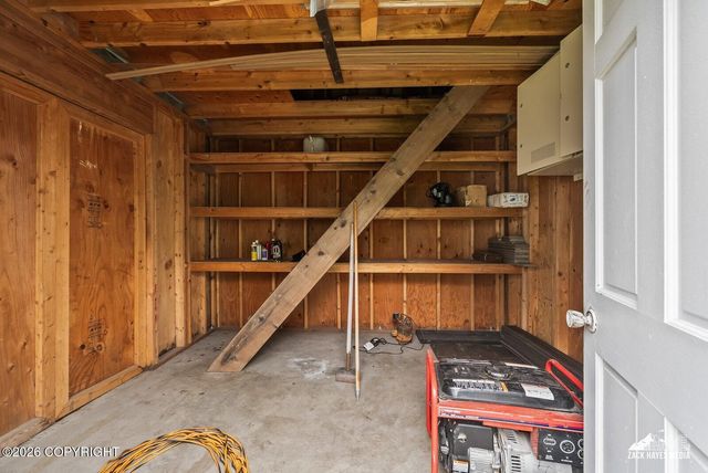2113 W 47th Avenue, Anchorage, AK 99517
