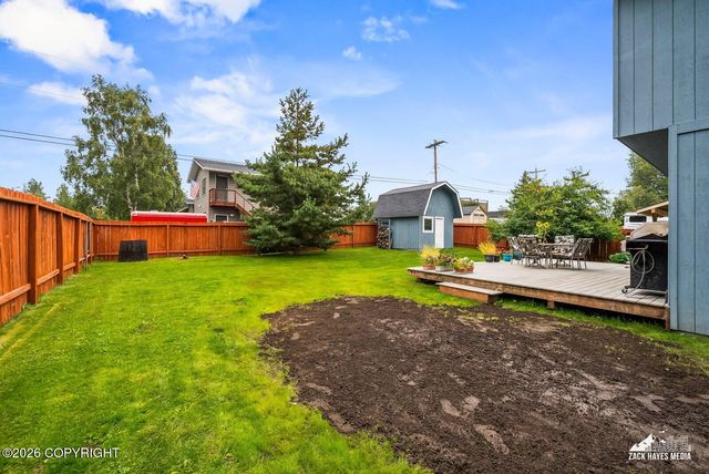 2113 W 47th Avenue, Anchorage, AK 99517