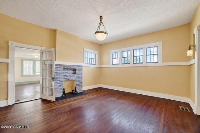 733 N Reymond, Las Cruces, NM 88005