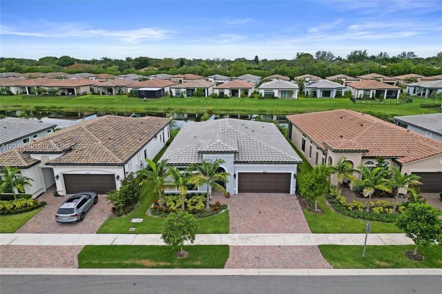8147 Juniper Drive, Parkland, FL 33067
