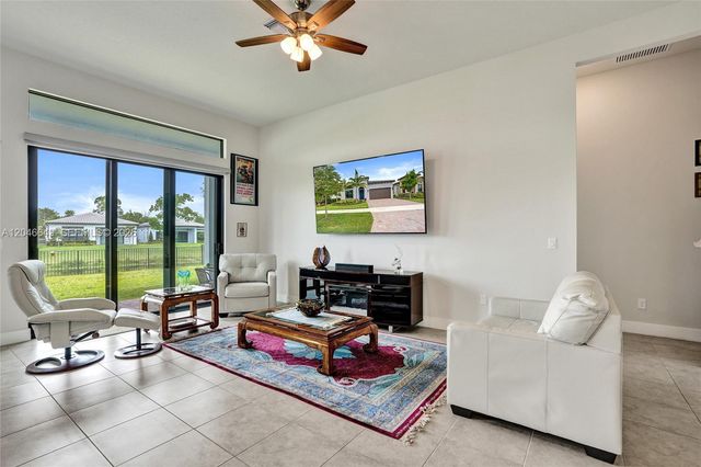 8147 Juniper Drive, Parkland, FL 33067
