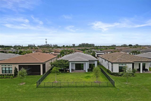 8147 Juniper Drive, Parkland, FL 33067