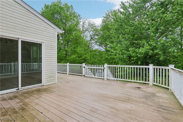 3315 Hidden Brook Drive, Ravenna, OH 44266