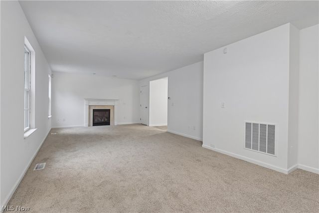 3315 Hidden Brook Drive, Ravenna, OH 44266